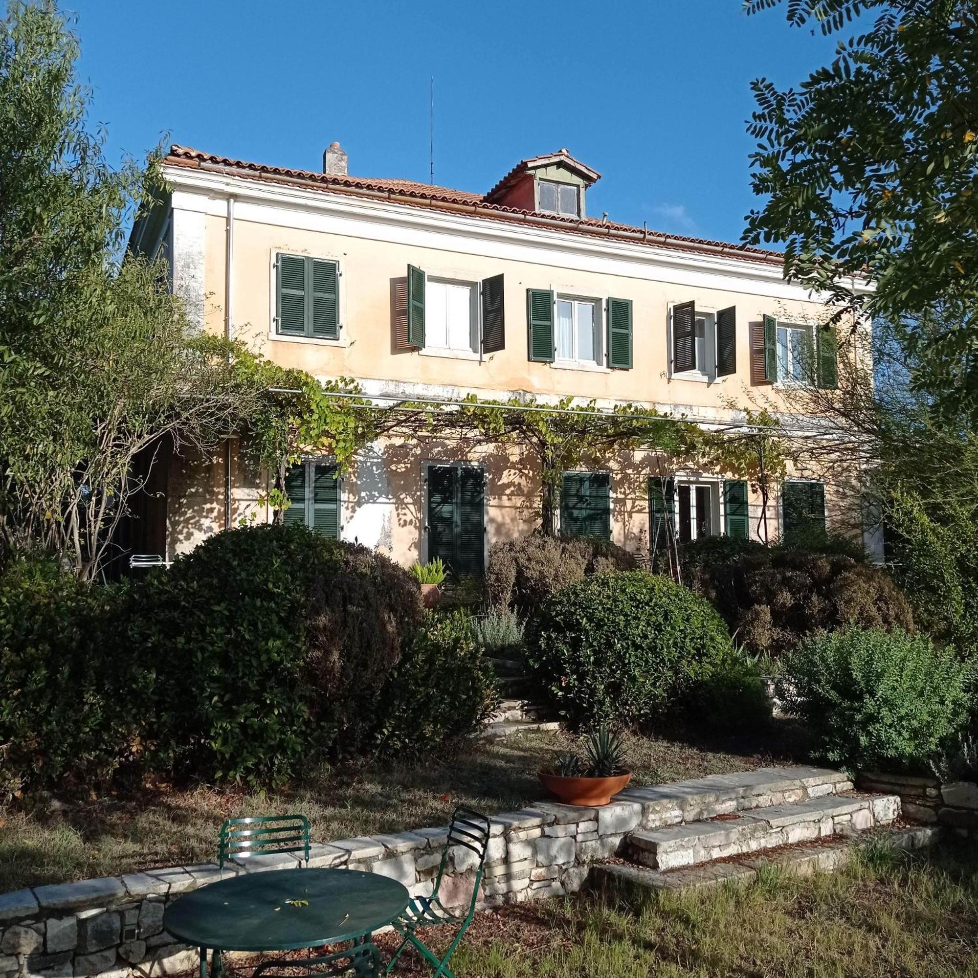 Kefalomandouko Bed & Breakfast